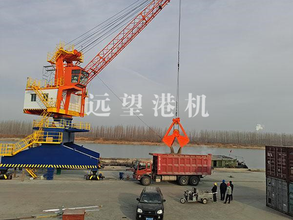 單臂架船廠門(mén)座起重機(jī)